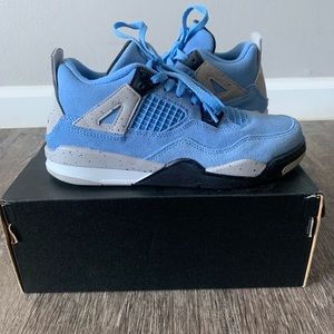 Jordan 4s Retros & Size 2 in Kids. Great condition!